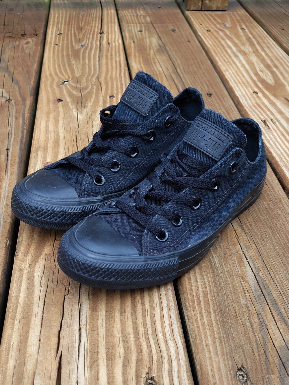 Converse Chuck Taylor All Star Low Top Black Sneakers Size Womens 6/Mens 4